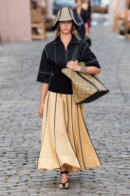 Abby Champion - Tory Burch Spring/Summer 2022 Fashion Show in New York