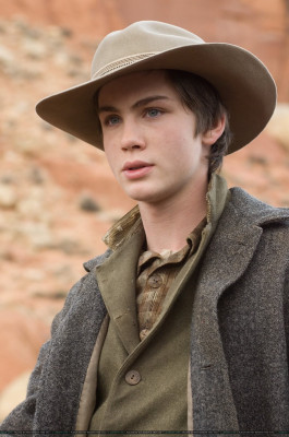 photo 18 in Logan Lerman gallery [id672491] 2013-10-21 00:00:00