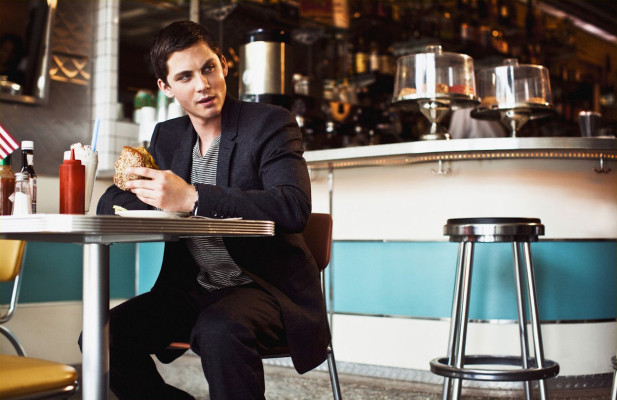 photo 6 in Logan Lerman gallery [id582355] 2012-11-18 00:00:00