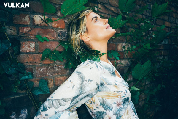 Taylor Schilling – Vulkan Magazine August 2018