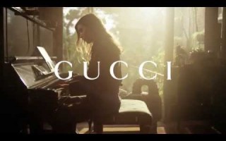 Lykke Li с сумкой Gucci Lady Web в клипе Just Like a Dream 