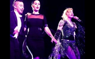 Кэти Перри на концерте Мадонны