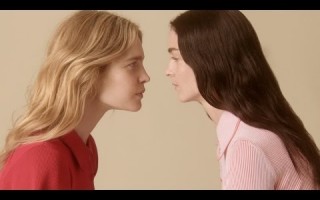 Наталья Водянова и Мариякарла Босконо в рекламе Stella McCartney