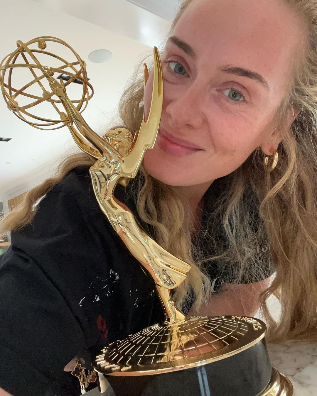 Bloody hell I’m pleased as punch! Thank you @mrbenwinston for dropping this round to me this afternoon!! Trust me to officially have an EGO ???? Thank you so much @televisionacad , I’m so so honored to receive this. Big up to everyone involved. @griffithobservatory thank you for letting me sing up on your mountain and big love to all the other nominees x