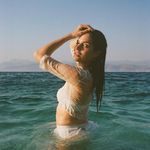 Alexandra Felstead Instagram Icon