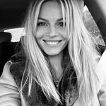 Anastasiya Stezhko Instagram Icon