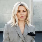 Elizabeth Banks Instagram Icon