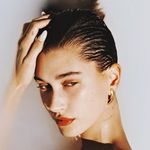 Hailey Baldwin Instagram Icon