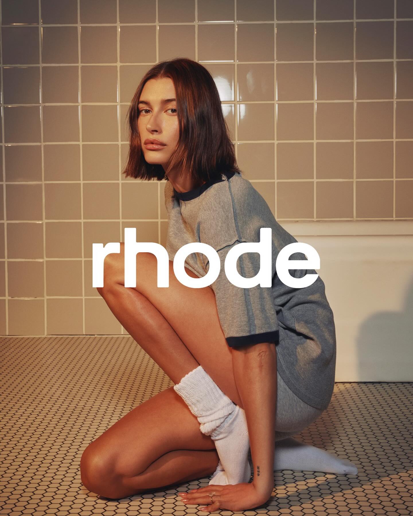 the new @rhode kit is here ???????? includes all of my everyday essentials. Get yours on rhodeskin.com ????