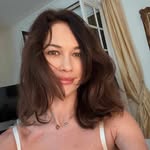 Olga Kurylenko Instagram Icon