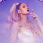 Paris Hilton Instagram Icon