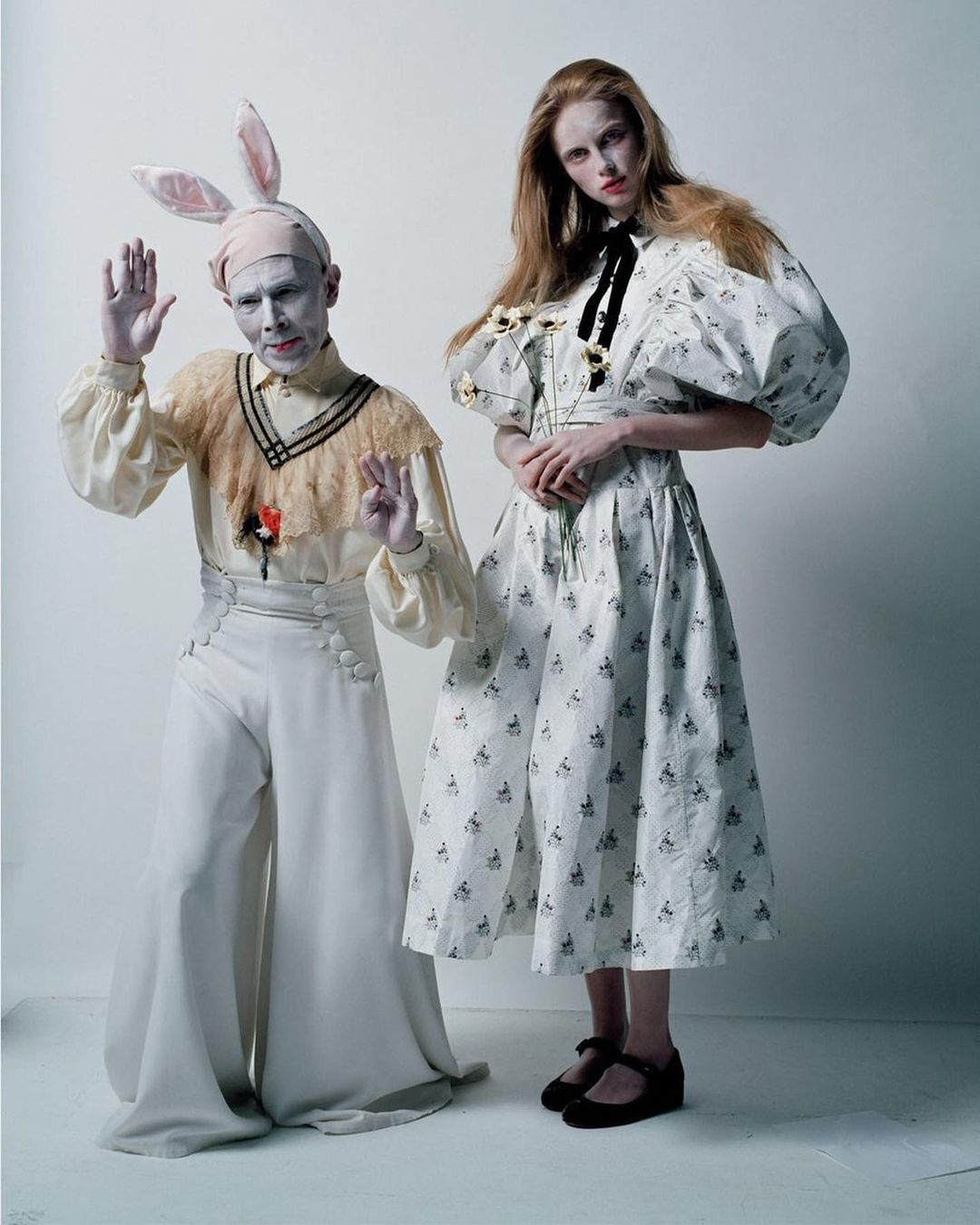 What a great excuse Easter is for revisiting this trip of my dreams I did with @timwalker @kphelan123 @shonju and @sambryantmakeup for @britishvogue 6 years ago. We spent 5 days in and around Tokyo and it fire started my love for Japan ♥️ In the first picture you see me with the legendary Yoshito Ohno, son of Kazuo Ohno. How mesmerised I was by him and the butoh dancers, I will never forget ✨