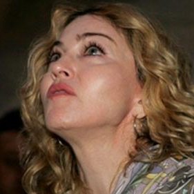 Мадонна попросила фанатов пожертвовать деньги гаитянам
