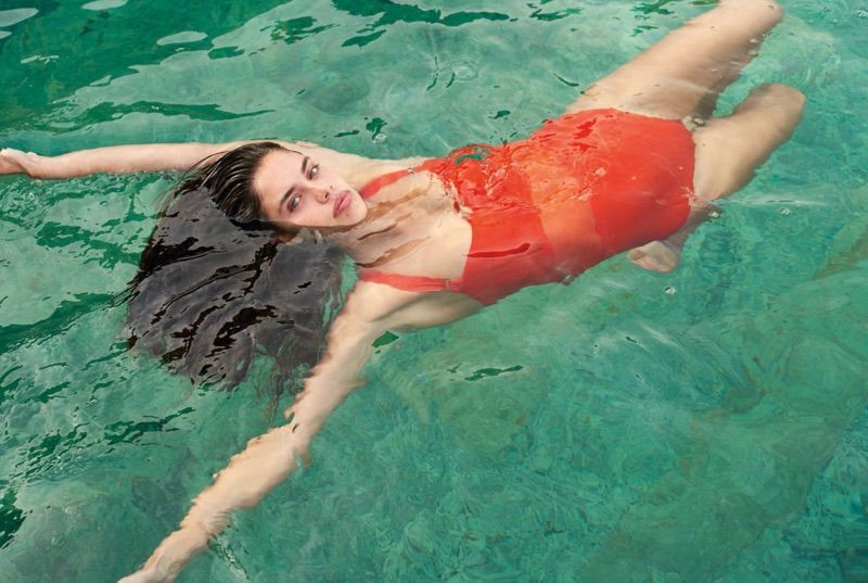 Сара Сампайо в турецком Vogue 
