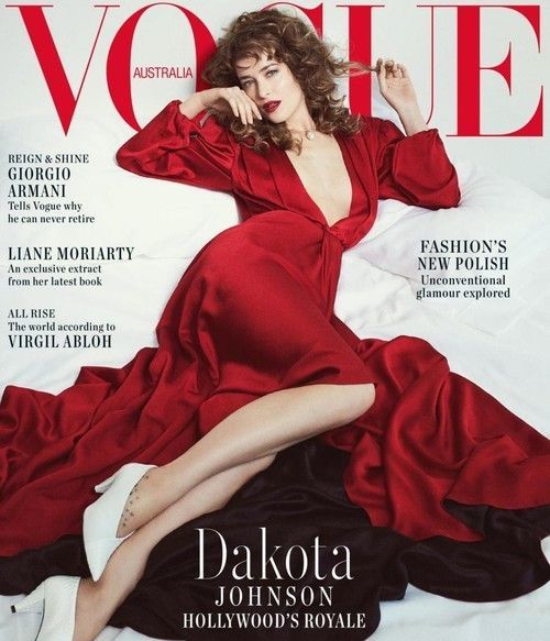 Чувственная Дакота Джонсон снялась для Vogue
