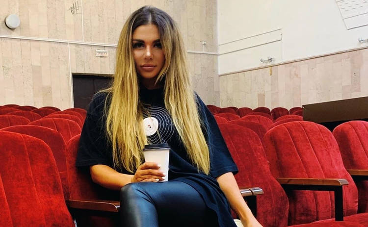 Анна Седокова стала актрисой